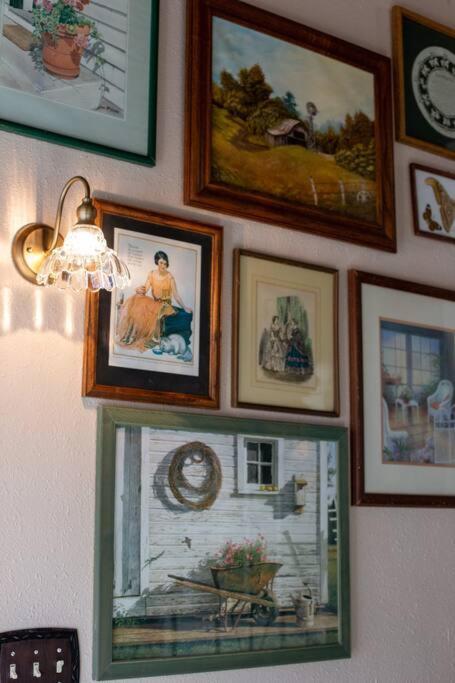 The Mint Cottage With Garden Anchorage Eksteriør bilde